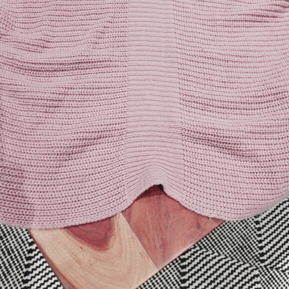 Seven Sisters- High-Low Knit Strappy Front V Neck Knit Sweater - Picture 7 of 9